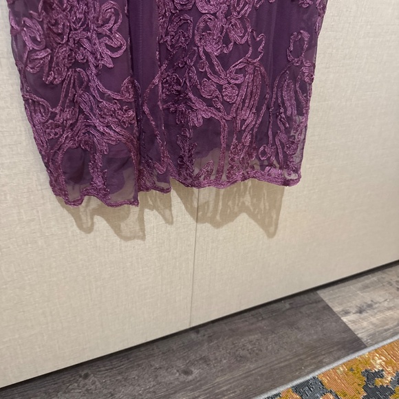 Dress - Picture 5 of 5